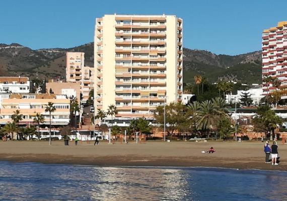 Cozy Apartment With First Line Seaview In Perfect Location, Near The Marina Benalmádena Esterno foto