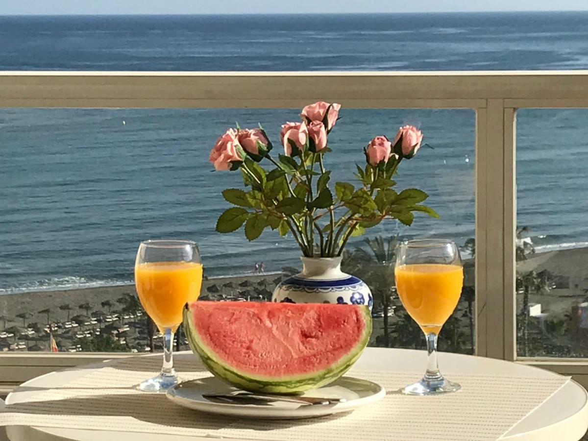 Cozy Apartment With First Line Seaview In Perfect Location, Near The Marina Benalmádena Esterno foto