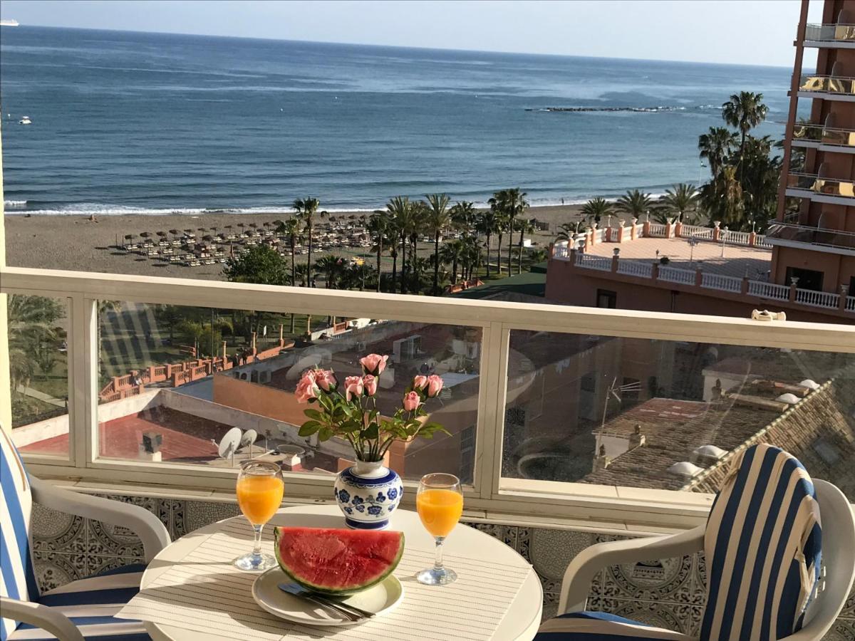 Cozy Apartment With First Line Seaview In Perfect Location, Near The Marina Benalmádena Esterno foto